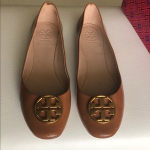 Chealsea flats Tory Burch color Umber